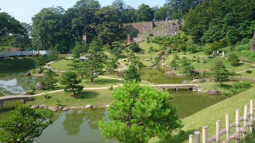 Hotel Crown Hills Kanazawa Bagian luar foto