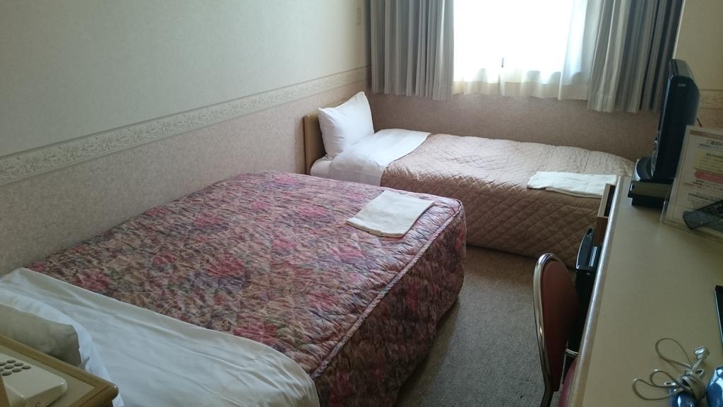 Hotel Crown Hills Kanazawa Bagian luar foto