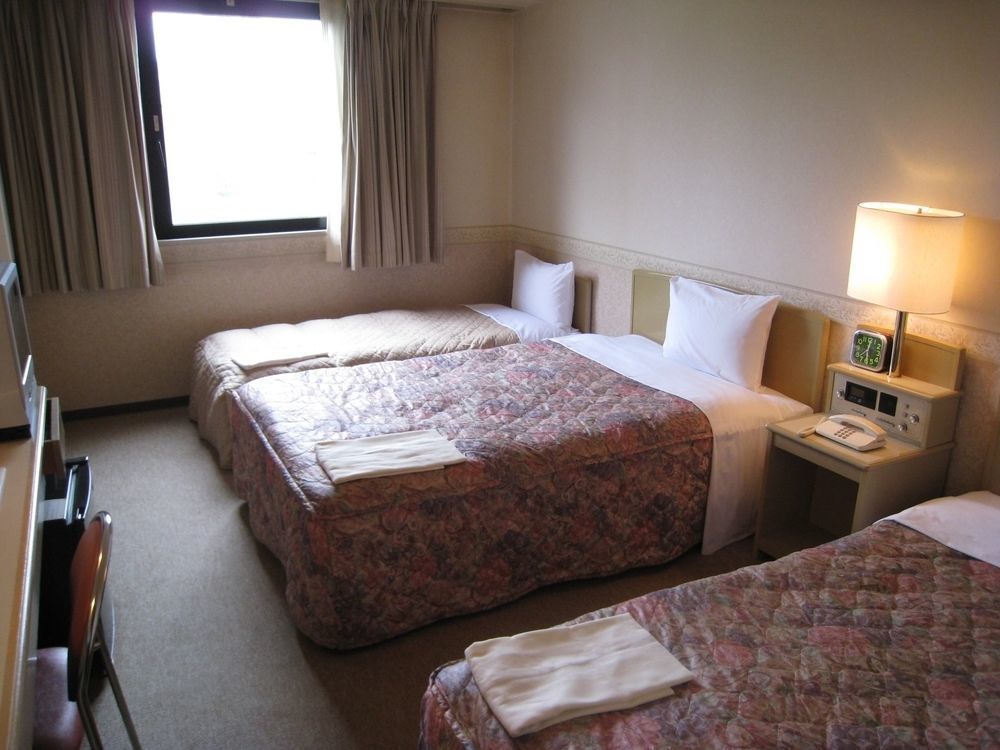 Hotel Crown Hills Kanazawa Bagian luar foto